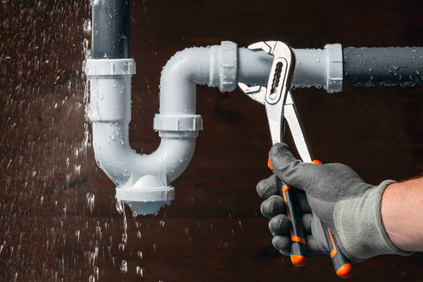 Professional Drain Cleaning technician working in Lyman, WY